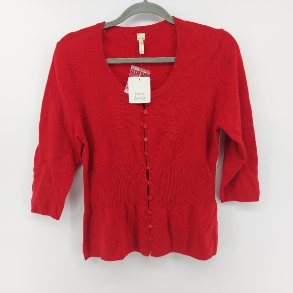Future Paradiae Cashmere Red Cardigan Size Large - Picture 1 of 4